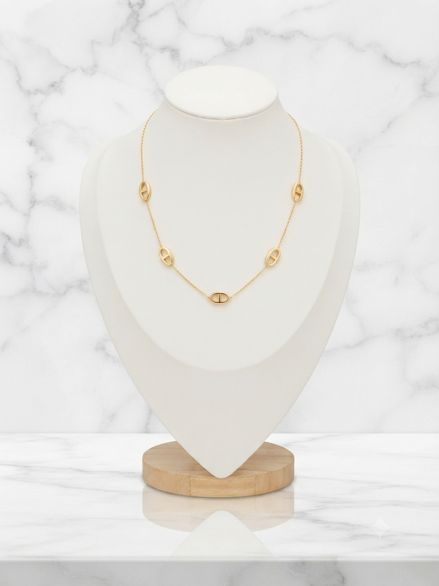 Collier Valérie, collier délicat en acier inoxydable hypoallergénique.