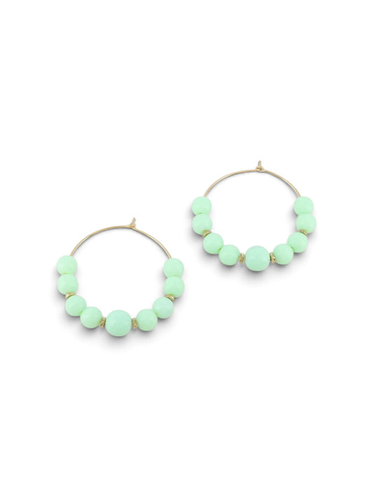 Boucles d'oreilles Perla vert clair, créoles dorées perlées, Maëlyne Beauty