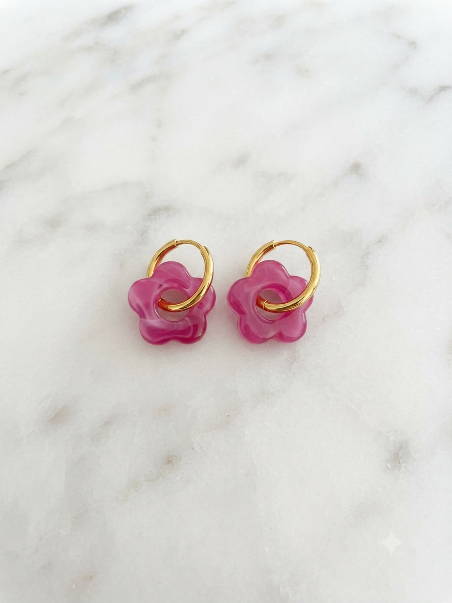 Boucles d'oreilles créoles Iriséa acier inoxydable fleur en résine rose - Maëlyne Beauty