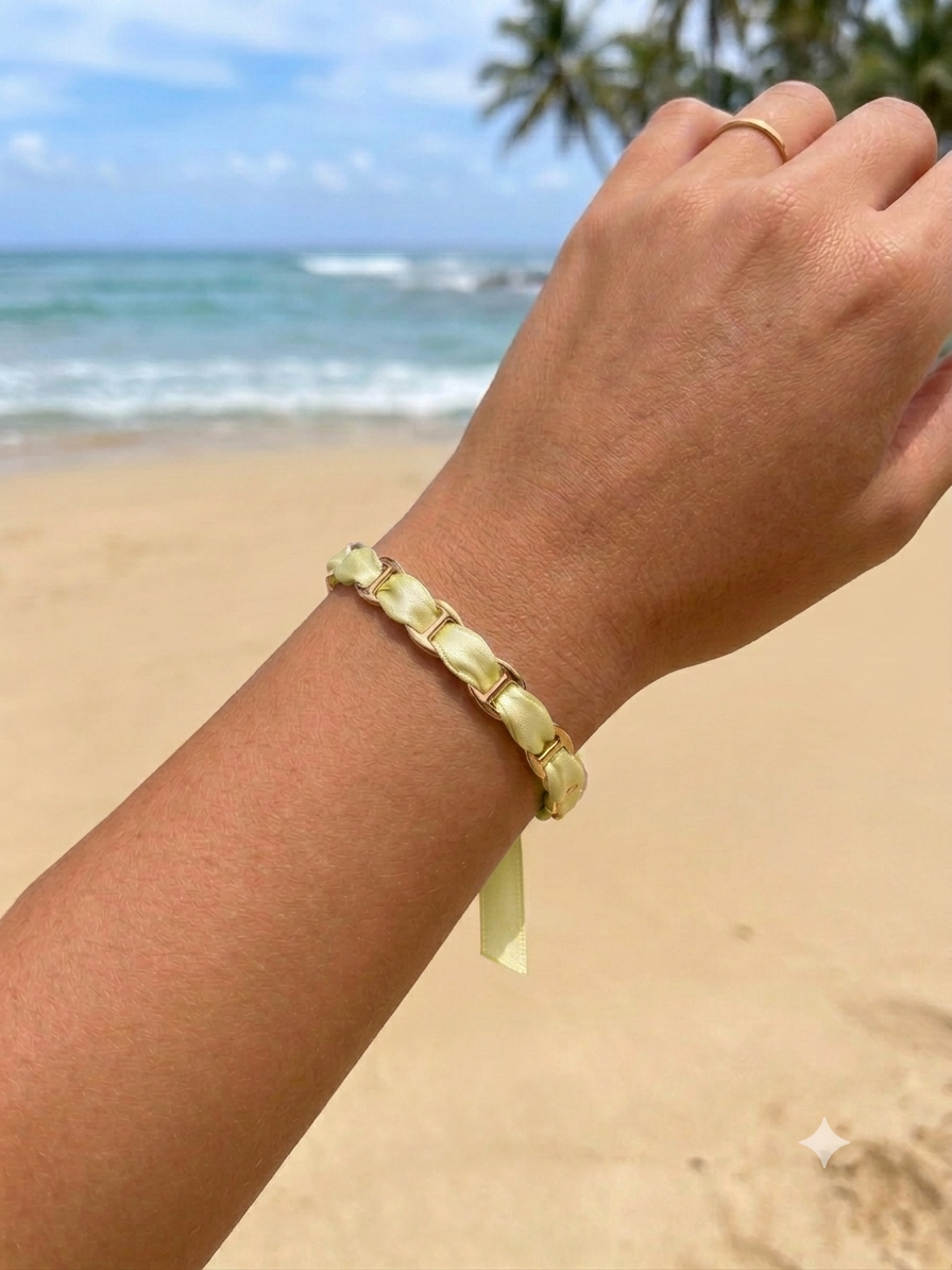 Bracelet ajustable acier inoxydable ruban satin vert pale