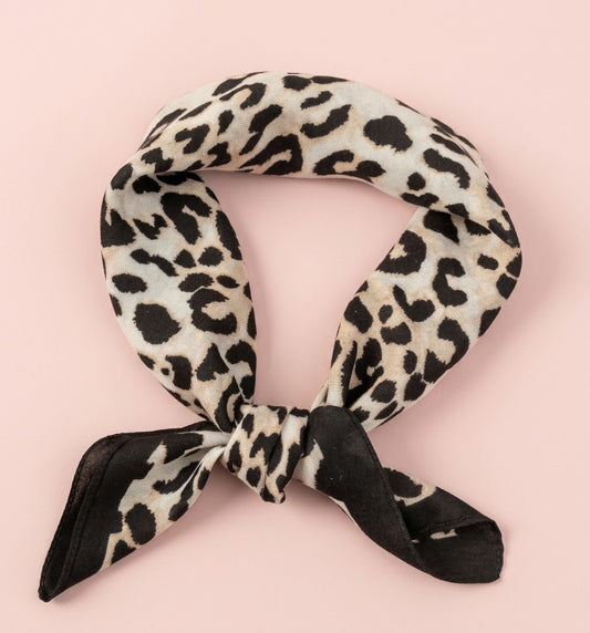 Foulard imprimé léopard - Maëlyne Beauty