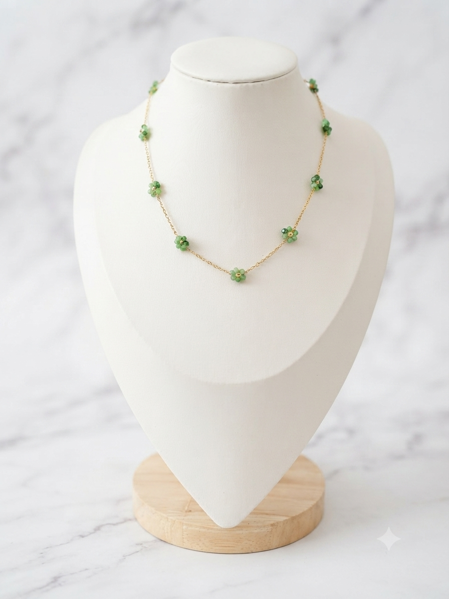 Collier Alice vert, fin collier en acier inoxydable hypoallergénique avec pampille émaillée.