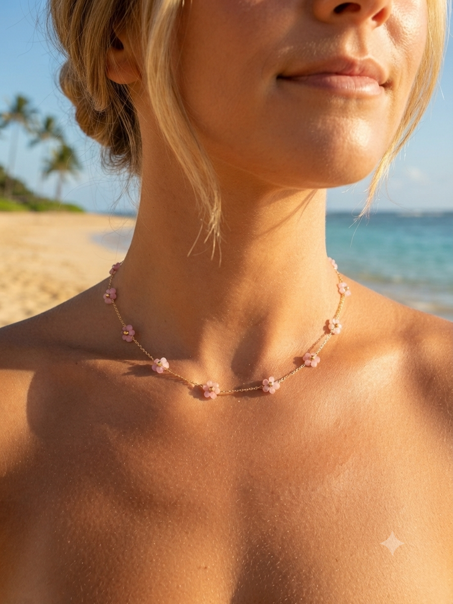 Collier Alice rose, fin collier en acier inoxydable hypoallergénique avec pampille émaillée.