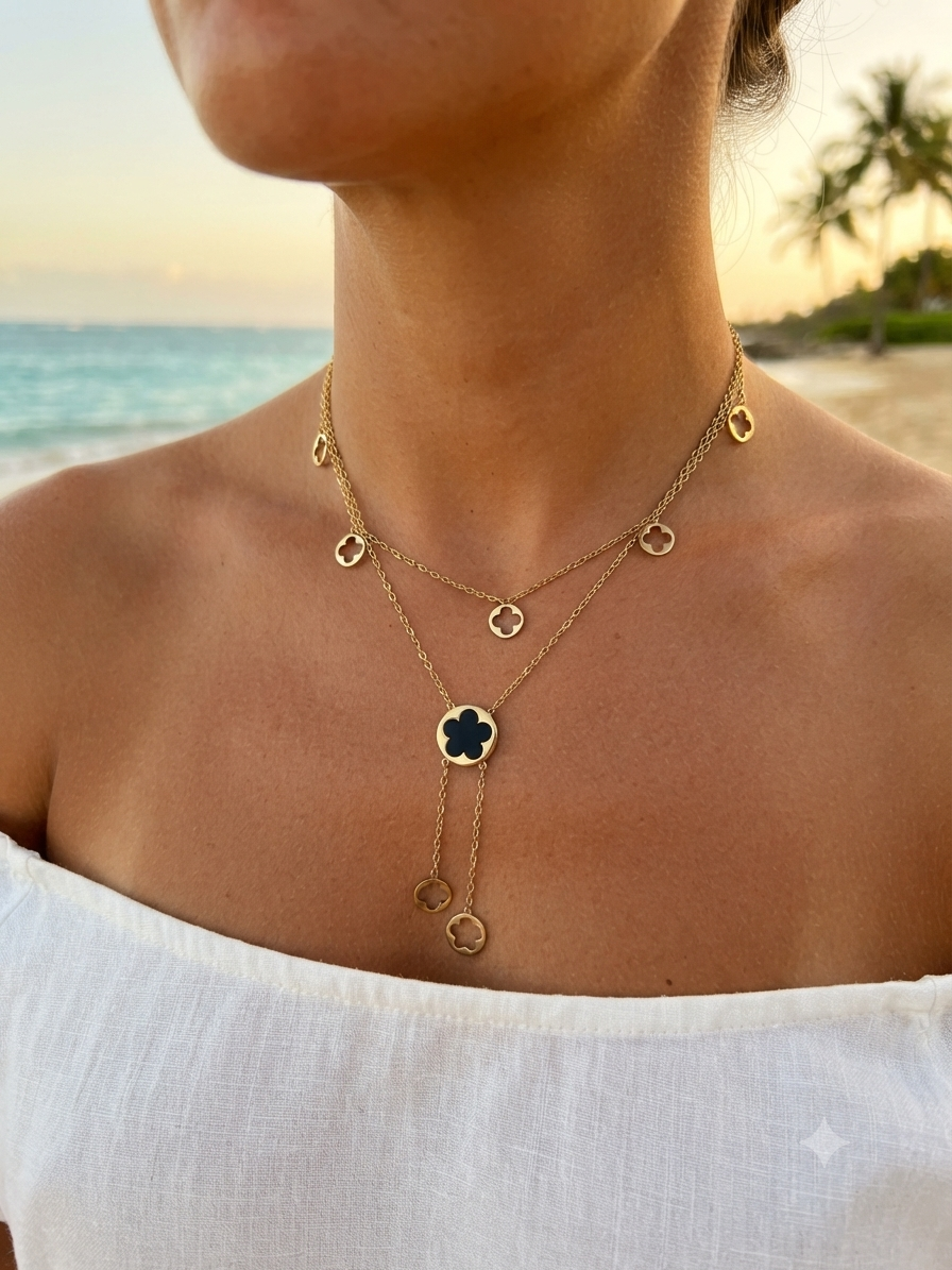 Collier Victoire noir, collier élégant en acier inoxydable hypoallergénique.