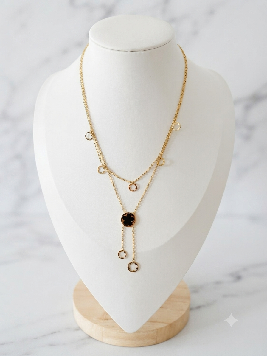 Collier Victoire noir, collier élégant en acier inoxydable hypoallergénique.
